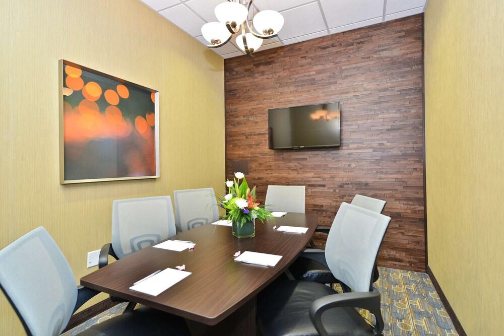Hampton Inn & Suites Columbia/Southeast-Fort Jackson Экстерьер фото