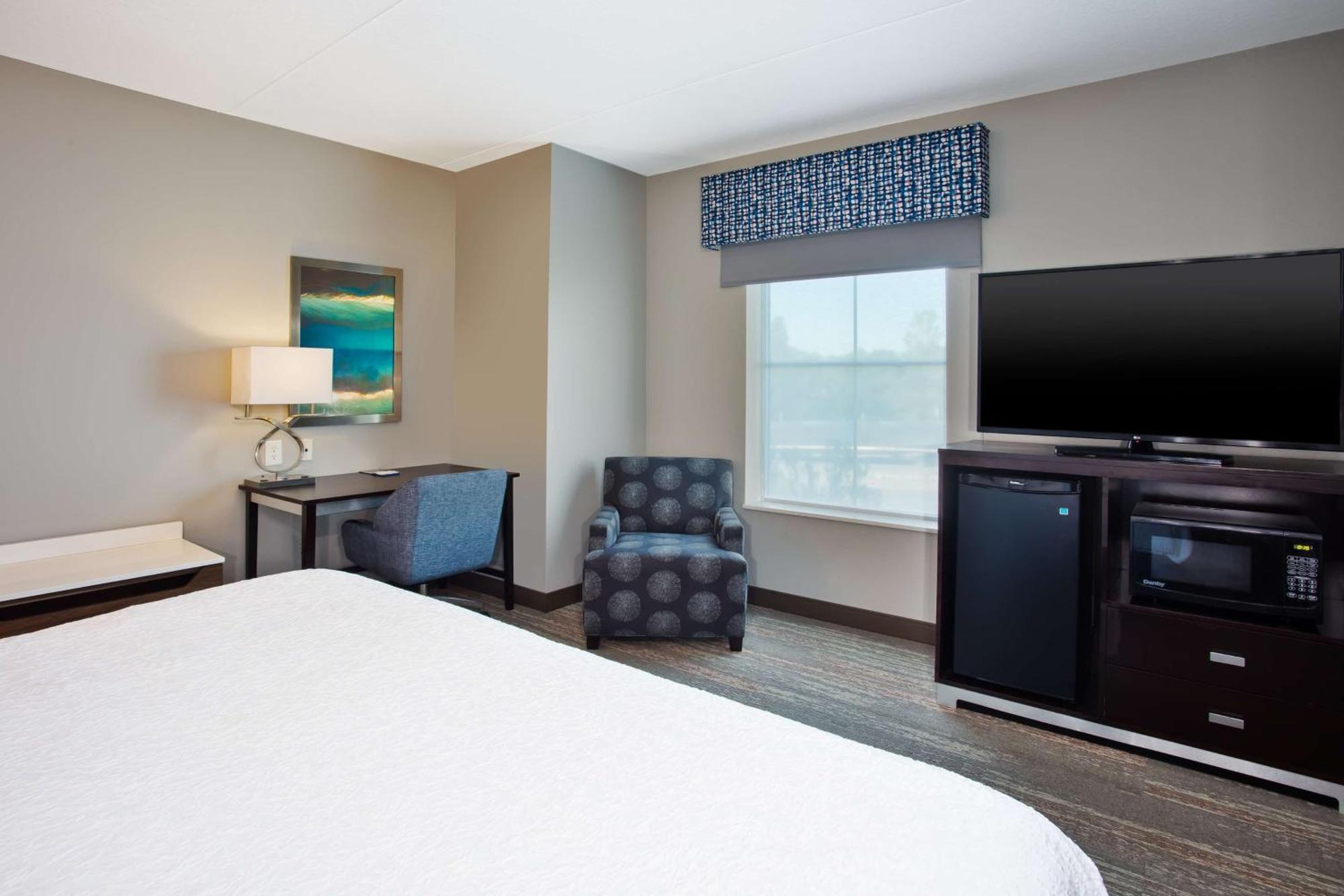 Hampton Inn & Suites Columbia/Southeast-Fort Jackson Экстерьер фото